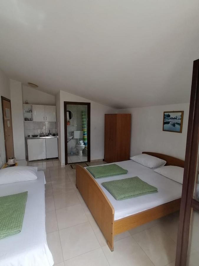 Studio Apartmani Marinella 바스카보다 외부 사진
