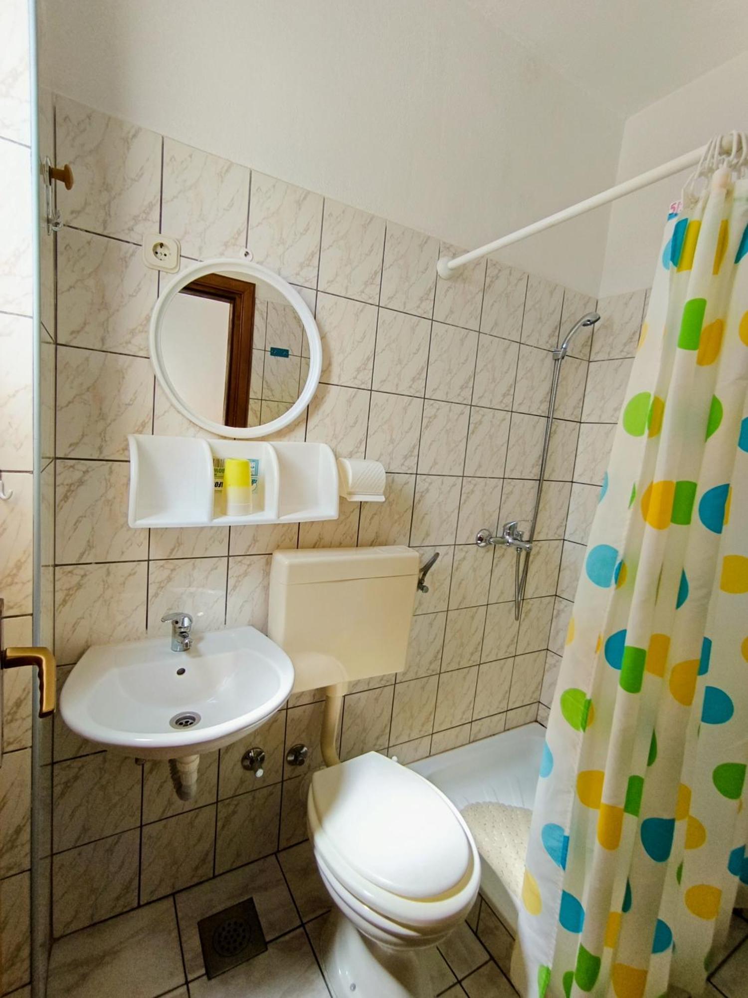 Studio Apartmani Marinella 바스카보다 객실 사진