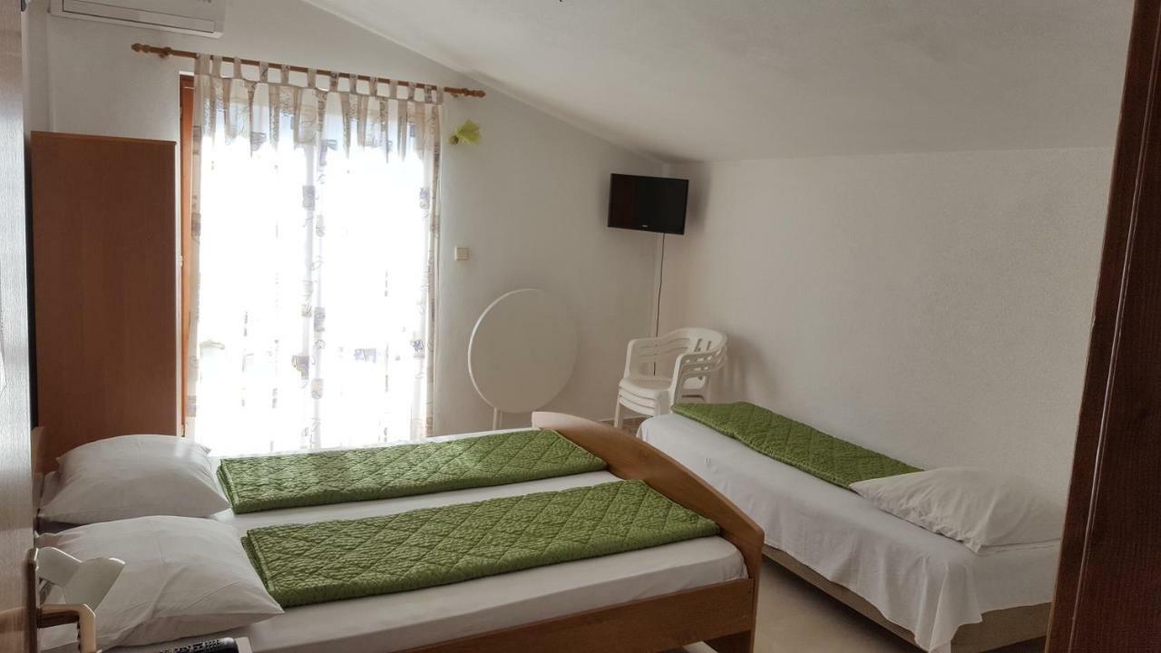 Studio Apartmani Marinella 바스카보다 외부 사진